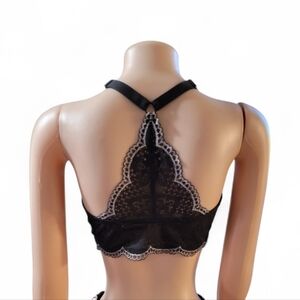 Maidenform Black Lace Halter Bralette